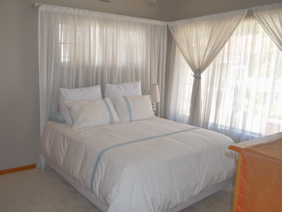 3 Bedroom Property for Sale in Flamwood North West